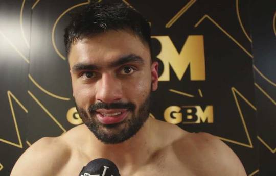Hoe laat is Taz Nadeem vs Jaskirat Singh vanavond? Ringrondes, schema, streaming links