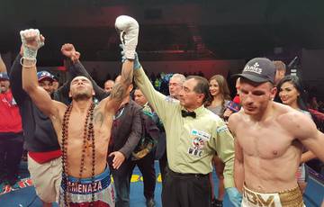 Garcia beats Chavez