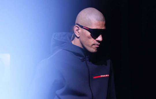 Pereira reveals why he shaves his head before fights