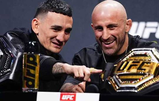 Волкановски дал прогноз на бой Холлоуэй - Оливейра