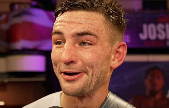 What time is Sam Noakes vs Ryan Walsh tonight? Ringwalks, schedule, streaming links