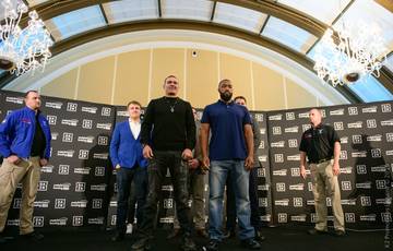 Usyk and Witherspoon at the press conference before the fight