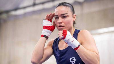 What time is Caroline Veyre vs Gabriela Bouvier tonight? Ringwalks, schedule, streaming links