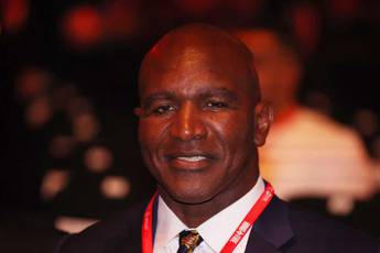 Holyfield sprak zich uit over Usyks overwinning op Fury