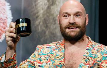 "Il n'y a pas de dégâts, je suis toujours aussi beau. Fury a commenté sa récente consommation d'alcool