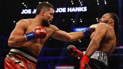 Huck injures his hand, Joyce fight to be rescheduled