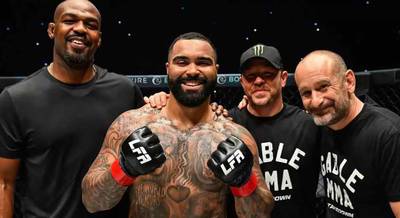 Jones Predicts a Great Future for Steveson