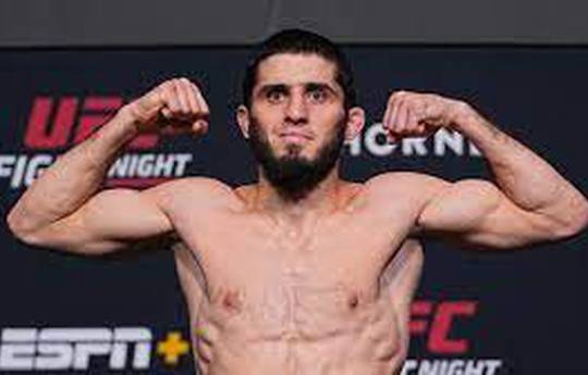 Abdel-Aziz names the most underrated fighter in UFC