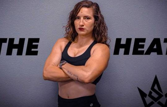 Samantha Worthington vs Jaica Pavilus - Date, Start time, Fight Card, Location