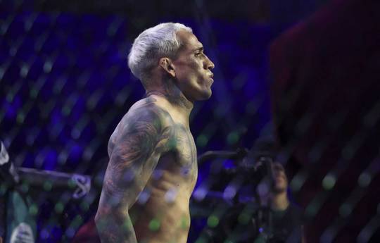Oliveira spoke about what he would change in the fight with Topuria