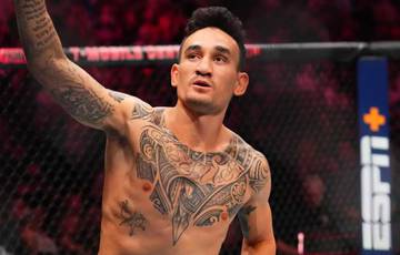 "Devias ter lutado em fevereiro". Holloway criticou Makhachev