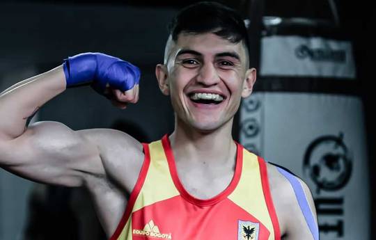 Hoe laat is Juan Camilo Gonzalez versus Jonathan Parada vanavond? Ringwalks, schema, streaminglinks