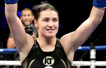 Taylor gets a shot at a women's lightweight world title