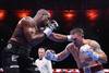 A esposa de Usyk o parabenizou pela vitória sobre Dubois