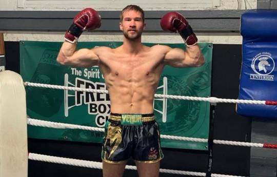 Hoe laat is Jamie Mellers tegen Cameron Kaihau vanavond? Ringwalks, schema, streaminglinks