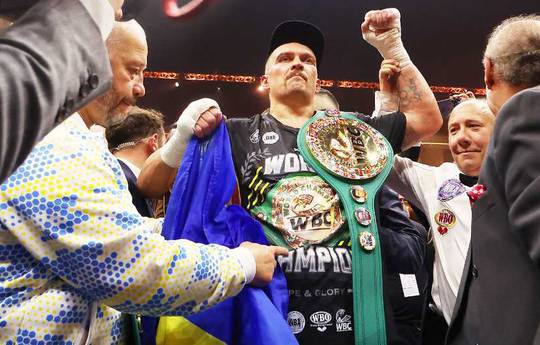 El equipo de Usyk pedirá a la IBF que le conserve el cinturón de campeón