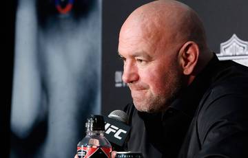 Dana White signs with UFC for another seven years