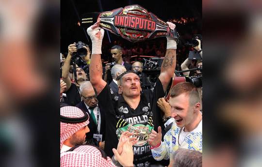 Oleksandr Usyk dévoile ses projets de combat après Fury : "J'ai un travail inachevé