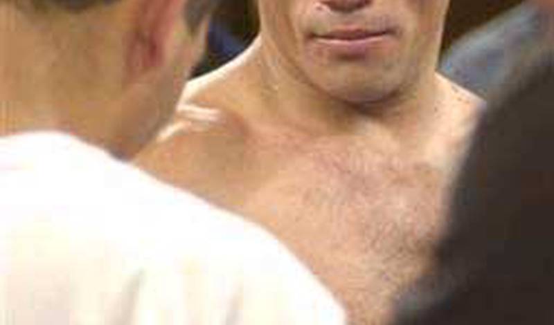 Себастьян Луджан после 10-го раунда боя с Антонио Маргарито