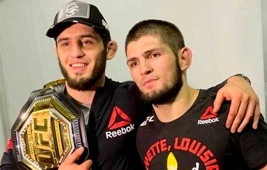 Makhachev a commenté l'absence de Khabib à la finale de la Ligue des champions