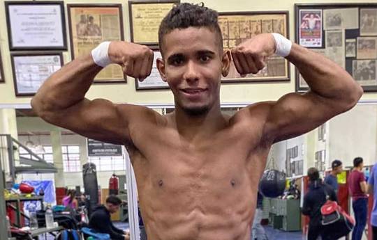 Elijah Pierce vs Lorenzo Parra - Datum, Beginn, Kampfkarte, Ort