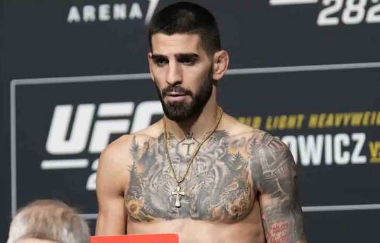 White a commenté le désir de Topuria de combattre Makhachev