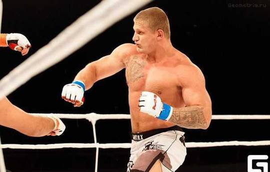 Kiser, luchador ruso de MMA: "Me gustaría defender Ucrania como voluntario estadounidense"