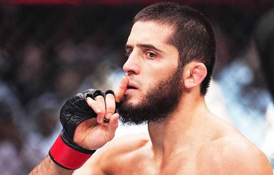 UFC-commentator noemt Makhachev de beste vechter op aarde