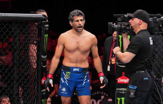 Dariush's trainer explained why the fighter took a break after two straight losses