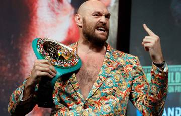Fury's dad: 'Anyone who believes what Tyson says is crazier than me'
