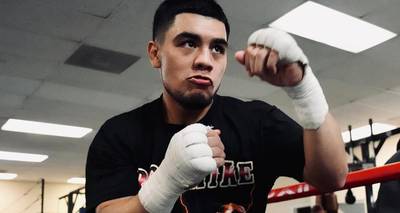 What time is Rafael Espinoza vs Edward Vazquez tonight? Ringwalks, schedule, streaming links