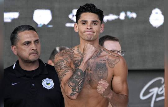 Oscar De La Hoya Breaks Silence on Ryan Garcia's Defeat: "Nobody Saw This Coming"
