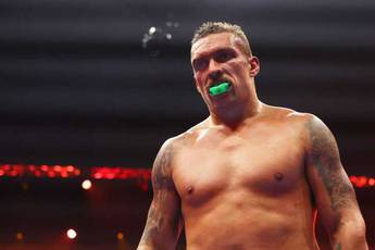 Usyk reageerde op een vraag over zijn gebroken kaak in zijn gevecht met Fury