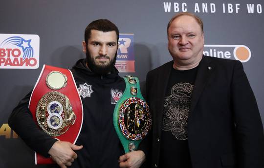 Beterbiev and Deines meet in Moscow