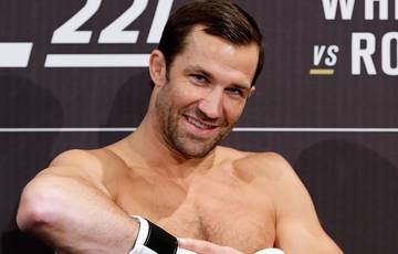 Rockhold gave a prediction for the fight Oliveira - Makhachev