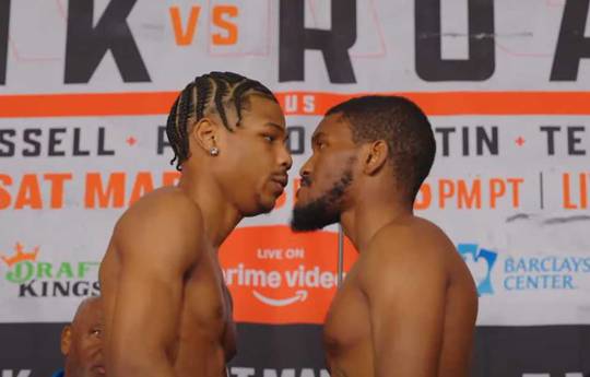 What time is Deric Davis vs Jamal Johnson tonight? Ringwalks, schedule, streaming links