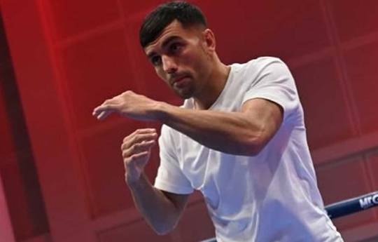 Wie man Jack Catterall gegen Ekow Essuman sieht - Live-Stream & TV-Kanäle