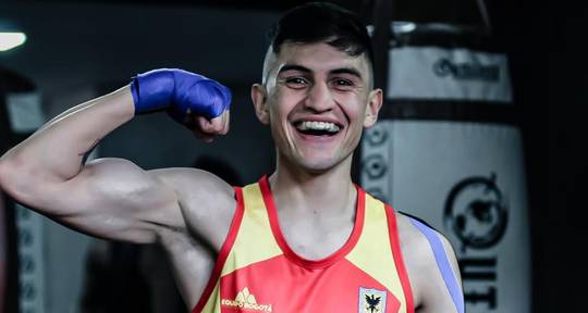 Hoe laat is Juan Camilo Gonzalez versus Jonathan Parada vanavond? Ringwalks, schema, streaminglinks