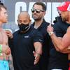 Alvarez and Saunders make weight 10