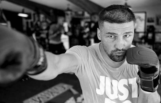 Wie man David Stevens gegen Petr Khamukov sieht - Live Stream & TV Kanäle