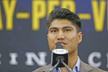 Mikey Garcia picks favorite for Crawford-Spence fight