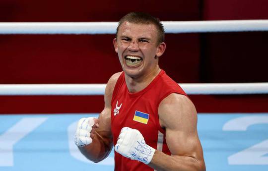 Назван соперник Хижняка в дебютном профессиональном поединке