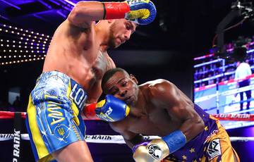 Lomachenko makes Rigondeaux quit