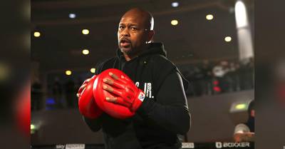 Roy Jones Jr Reveals Surprising Pick for Floyd Mayweather's Kryptonite: "He'd Give Him Fits"