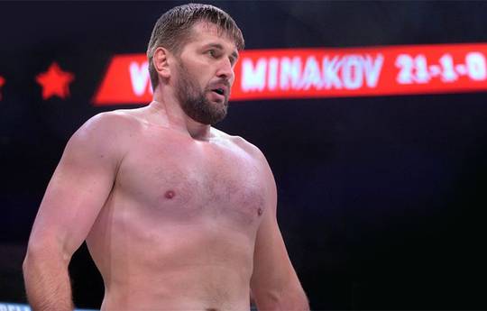 Vitaly Minakov has a new opponent