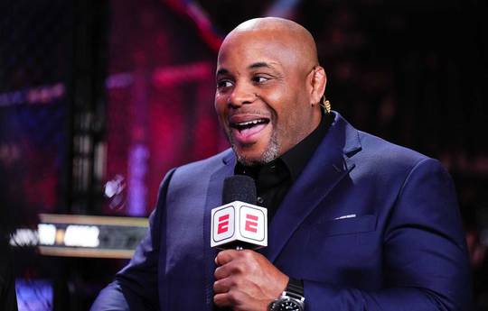 Cormier highly appreciated the possible fight between Makhachev and Topuria