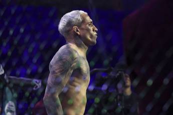 Oliveira spoke about what he would change in the fight with Topuria