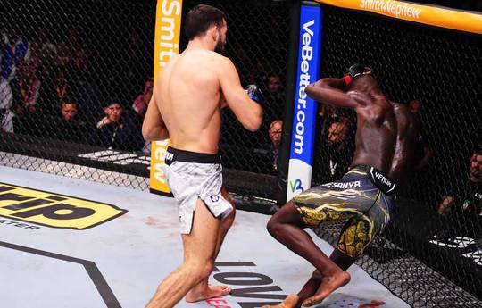 Adesanya perd par KO et autres résultats de l'UFC Fight Night 250