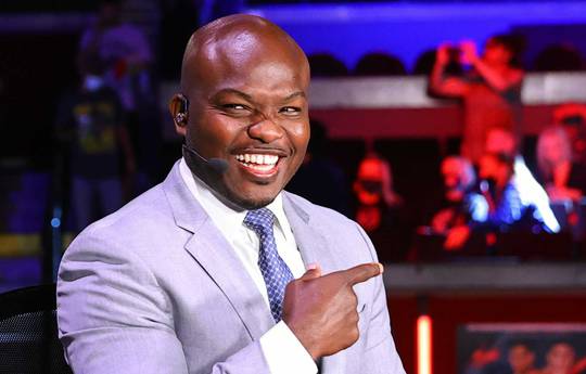 Бредлі назвав кращого боксера світу