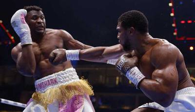 Hearn noemde Joshua's overwinning op Ngannou de beste knock-out sinds de opkomst van het boksen